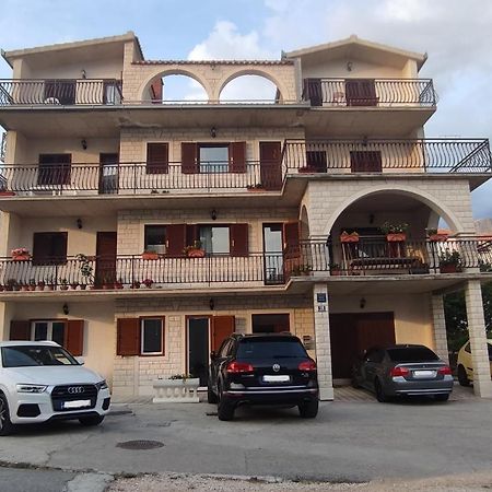 Apartments Villa Anna Podstrana Luaran gambar