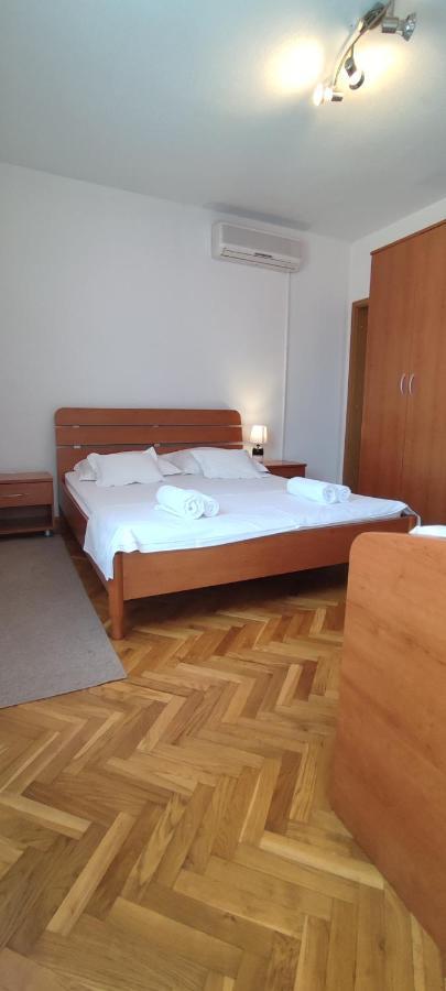 Apartments Villa Anna Podstrana Luaran gambar