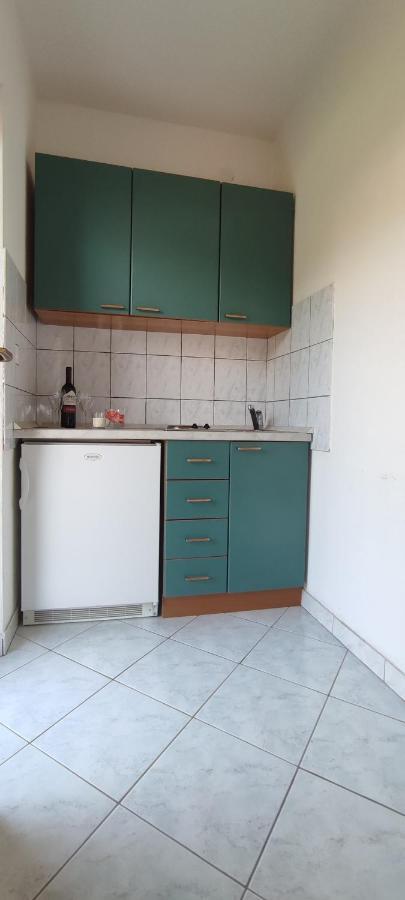 Apartments Villa Anna Podstrana Luaran gambar
