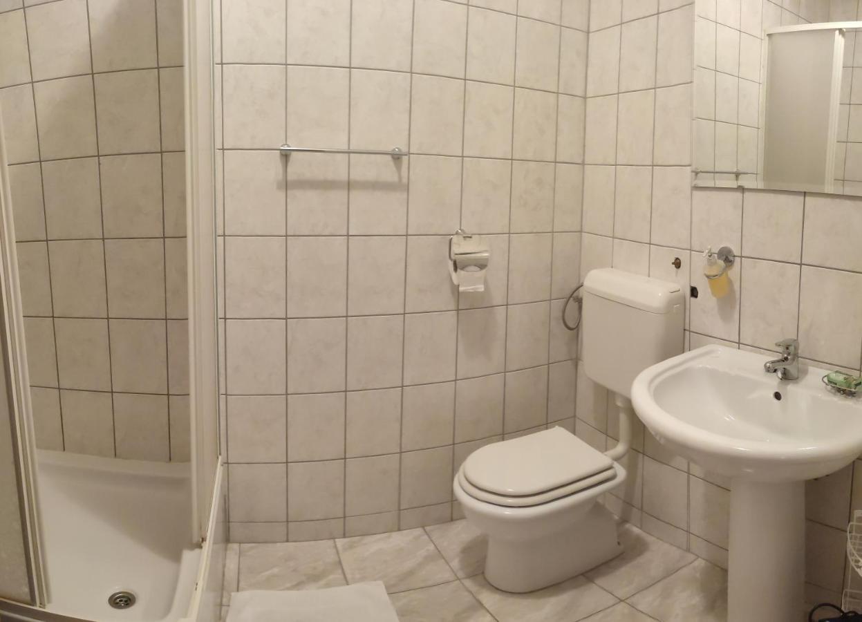 Apartments Villa Anna Podstrana Luaran gambar