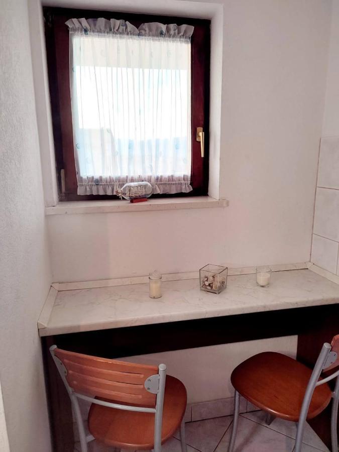 Apartments Villa Anna Podstrana Luaran gambar