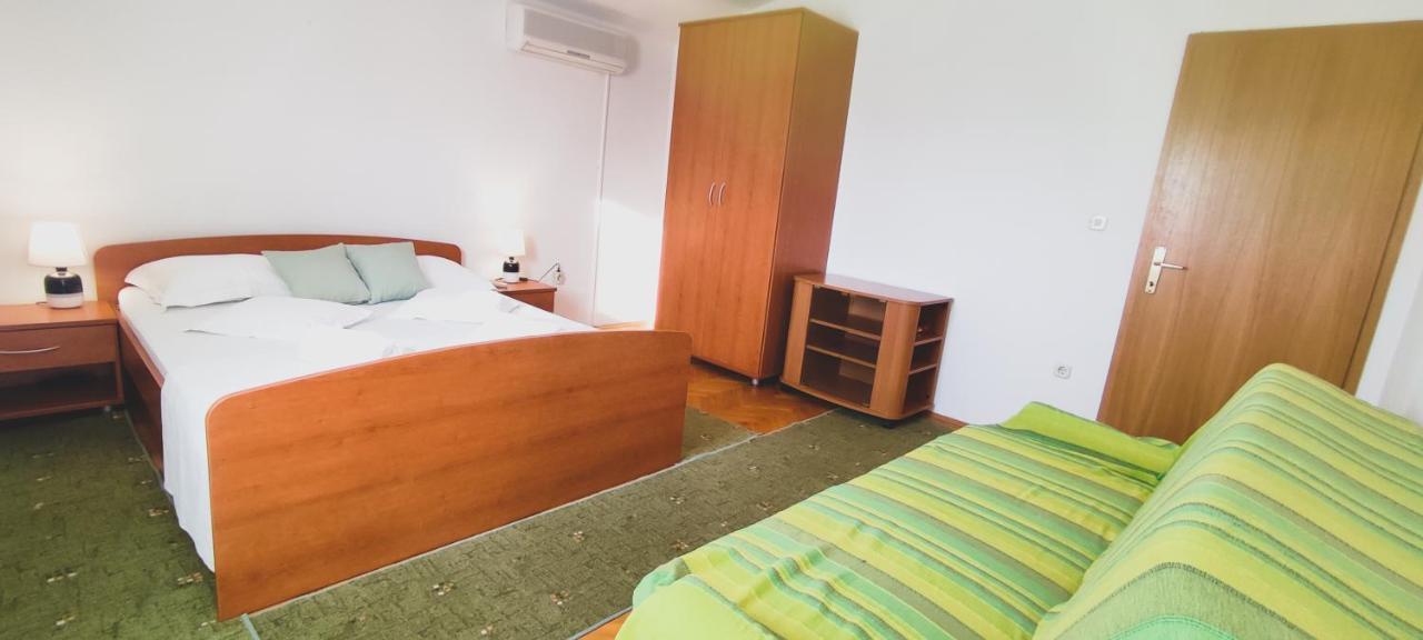 Apartments Villa Anna Podstrana Luaran gambar