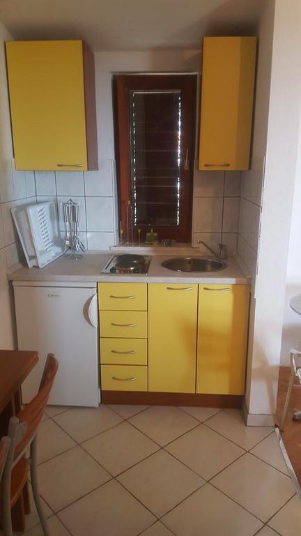 Apartments Villa Anna Podstrana Luaran gambar